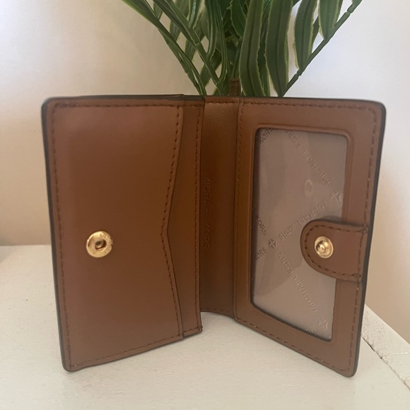 ↠ SOLD ↞ - Picture 5 of 7